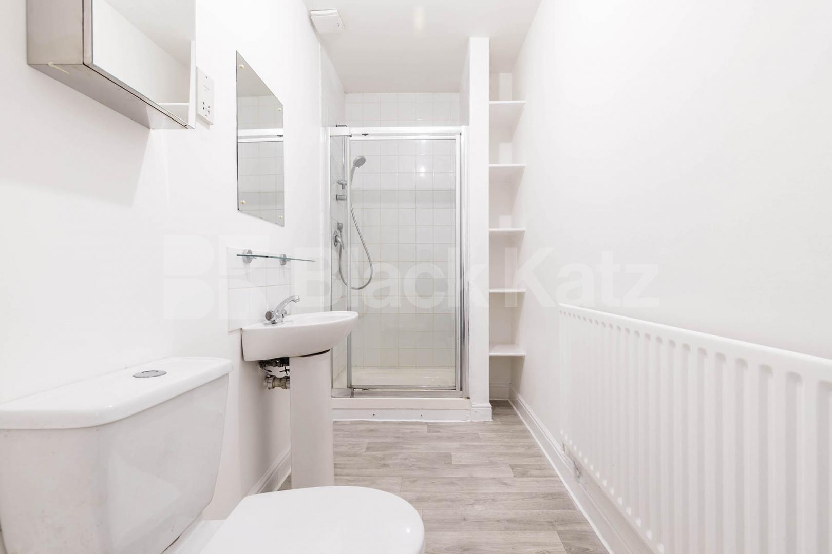 Modern Apartment New Kings road, Fulham